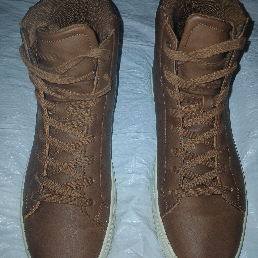 Levi's Brown High-Top Sneakers